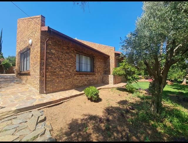 4 BEDROOM HOUSE FOR SALE IN OHRIGSTAD